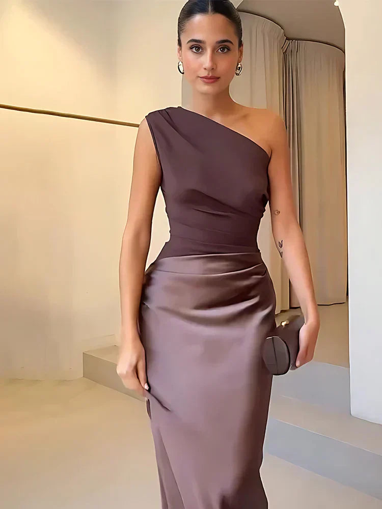 Luna™ | Maxi Dress with a Gilt in Satin